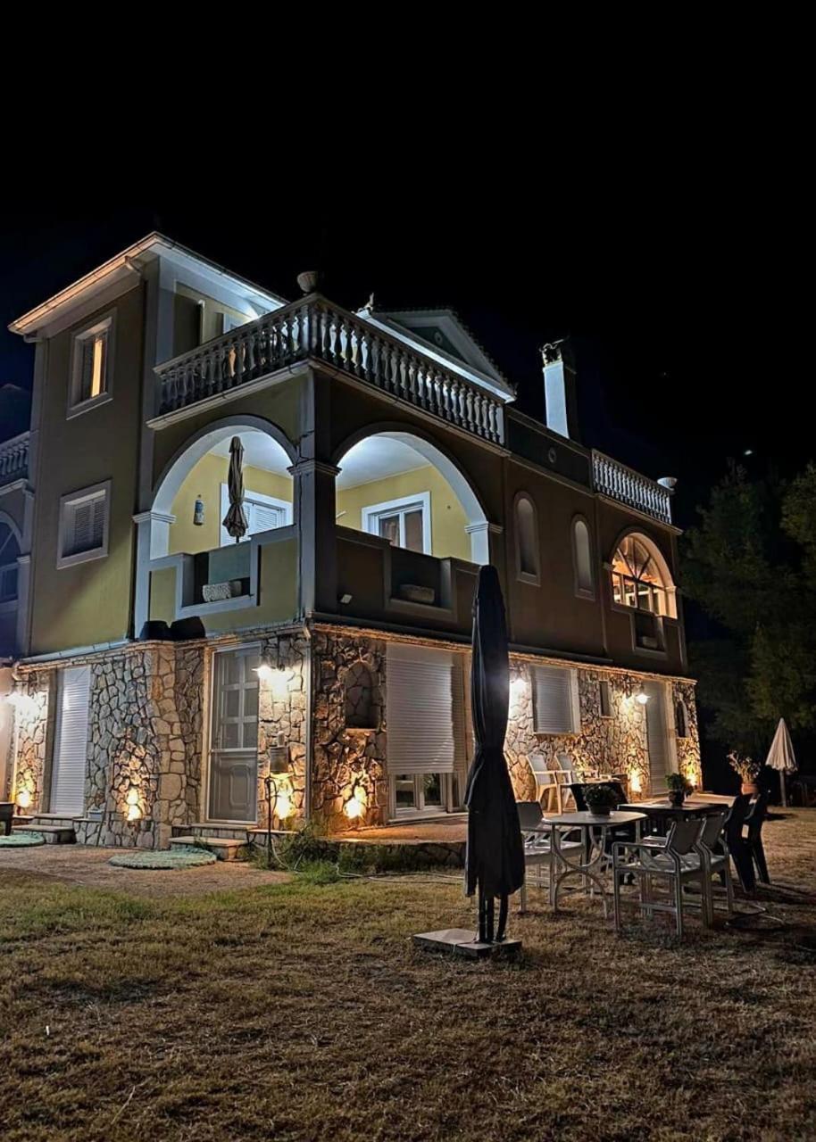 Vila Kalielaia Mouzákion Exterior foto